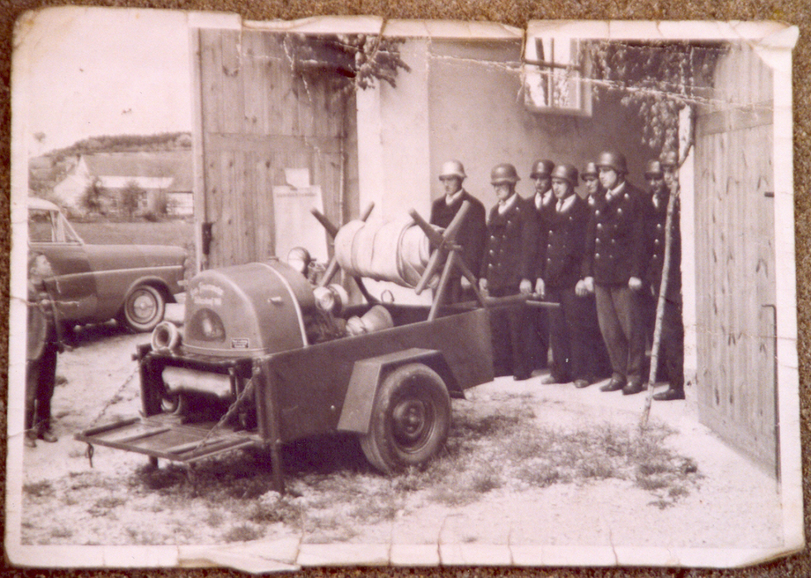 1961_Feuerwehrspritze.jpg