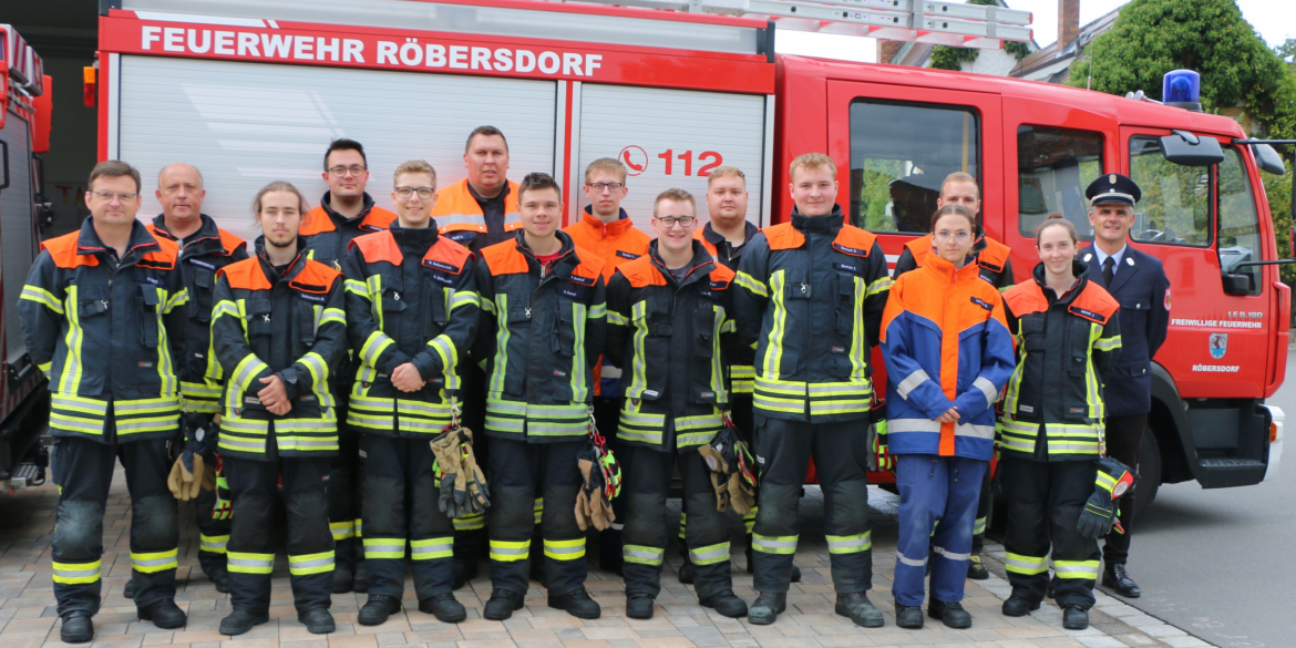 09_2023-Leistungsabzeichen-Gruppenfoto-Roeb-mod1-scaled.jpg