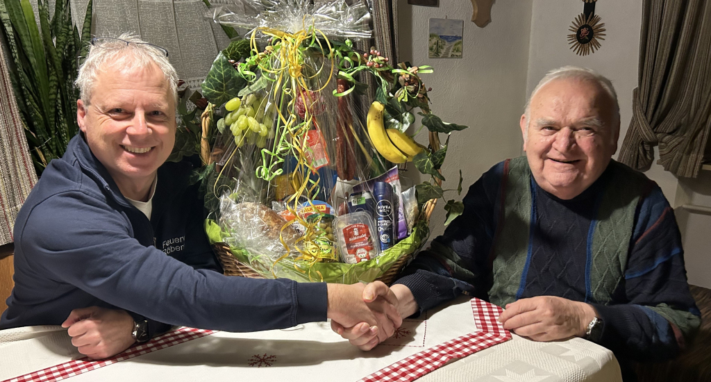 Ehrenmitglied zum 85. gratuliert